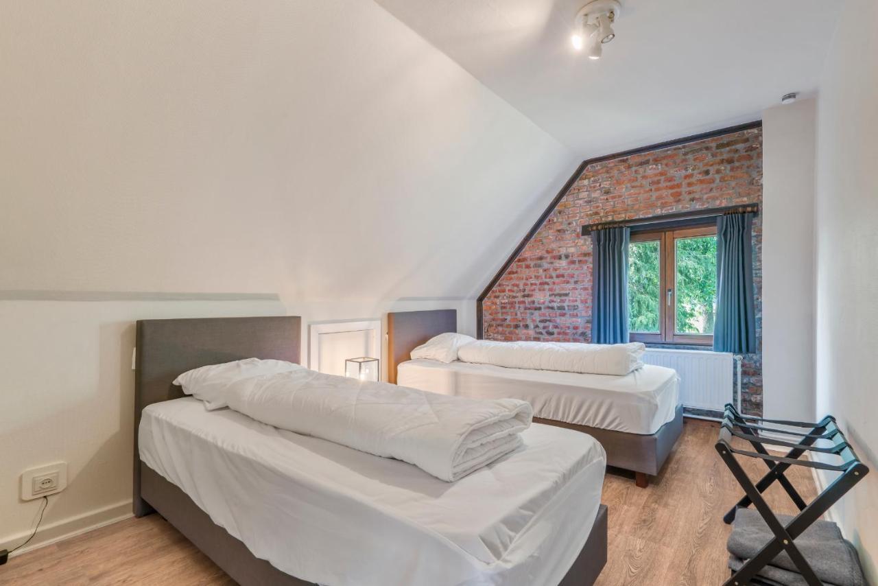 Fantastische vakantiewoning aan het bos Wingene Buitenkant foto